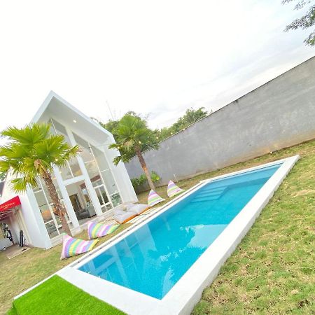 Karabineri Private Pool Jogja Villa Ngaglik Exterior foto